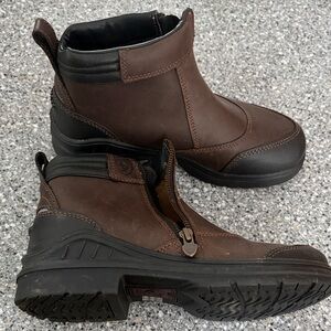 Ariat Women’s Dark Brown Leather Boots